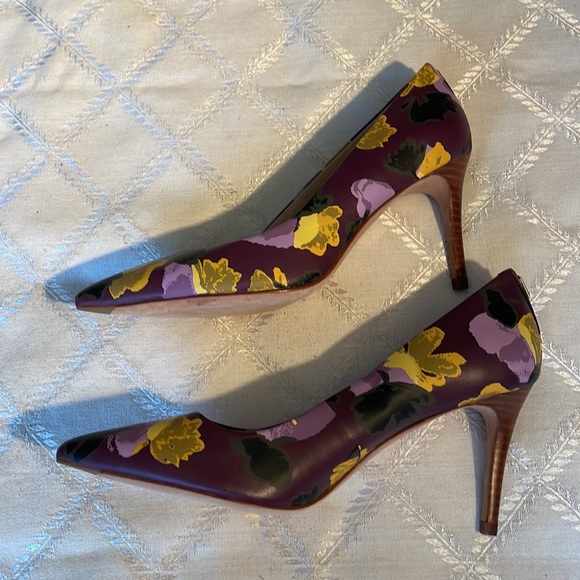 Coach Floral Leather Pump, new - Picture 8 of 12